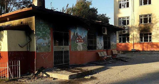 PKK Mersin’de okul yaktı!