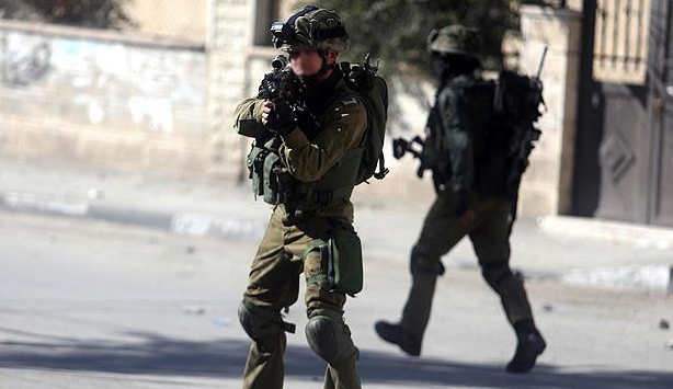 İsrail askerleri bu kez de İsrailli bir subayı vurdu