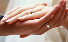 Aşkın Renklerini Kucaklamak