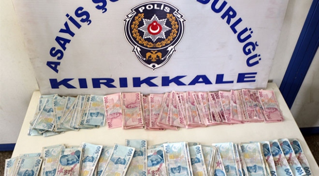 Kırıkkale’de yanlışlıkla çöpe atılan 40 bin lirayı polis buldu